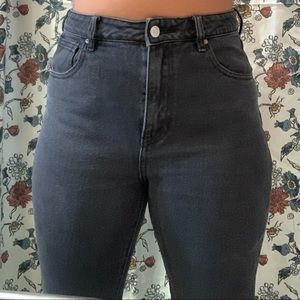 Black mom jeans